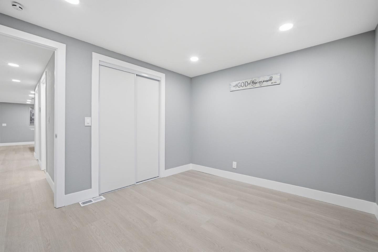 174 Redwood DR 174