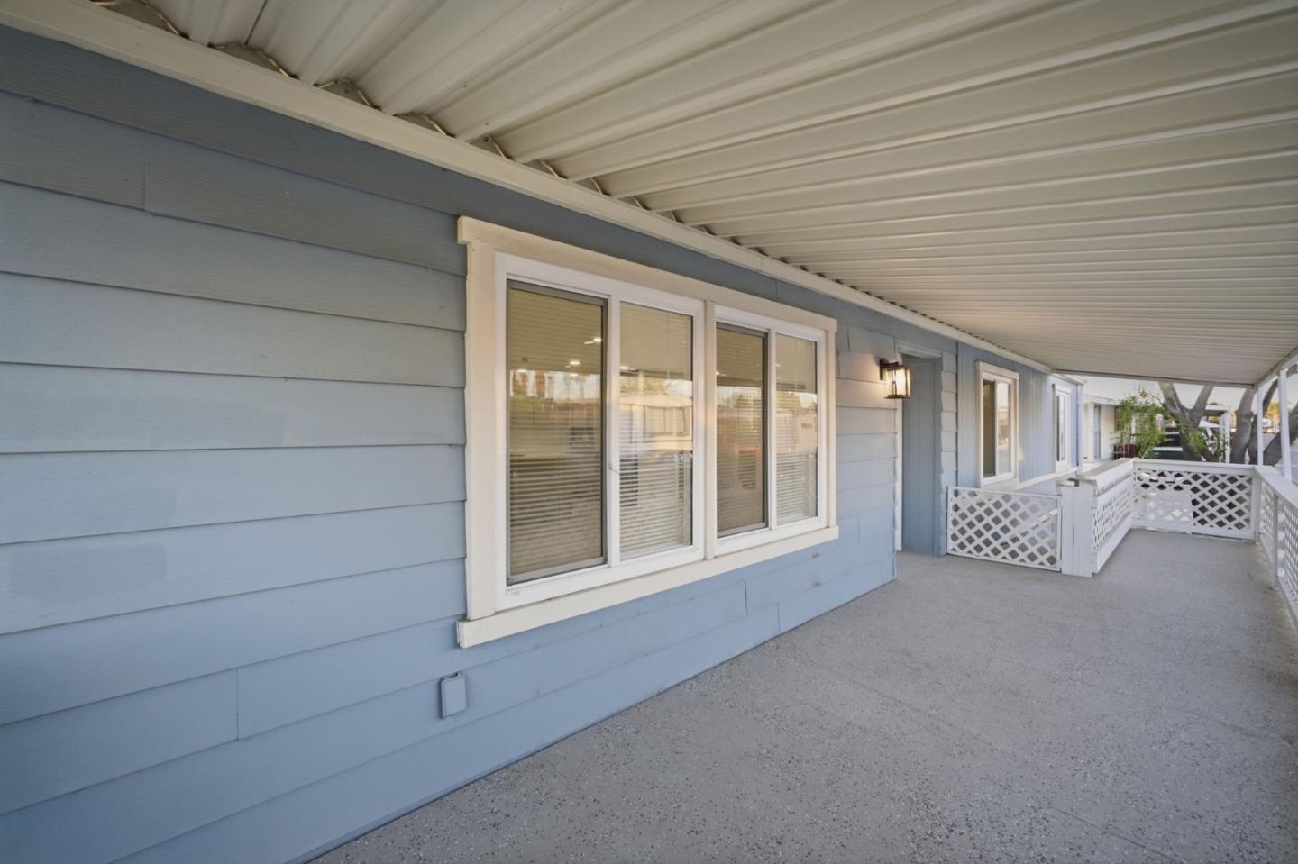 174 Redwood DR 174