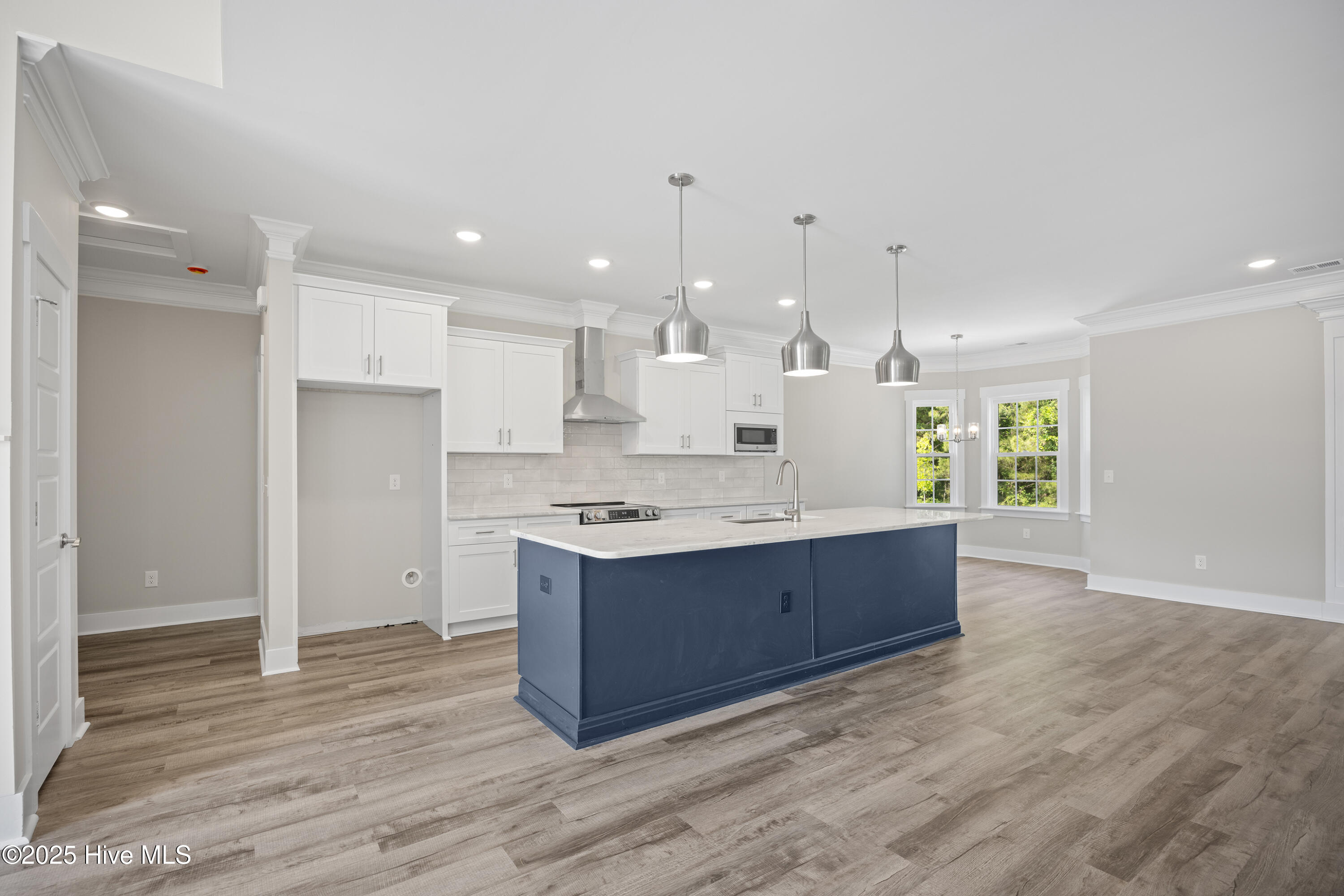 9334 Old Salem Way