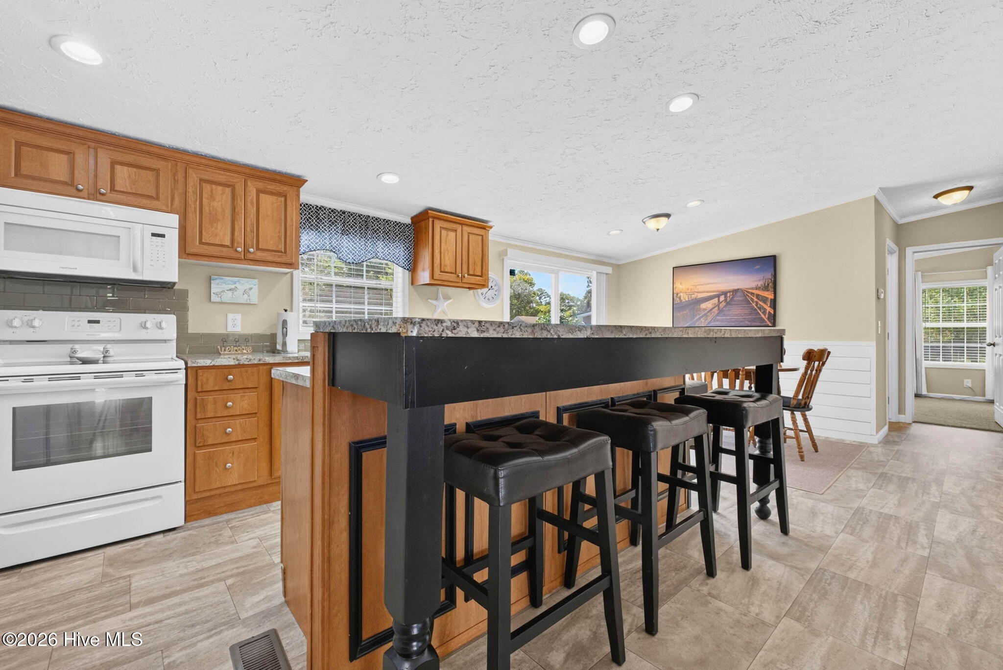 3505 Lakewood Drive SW