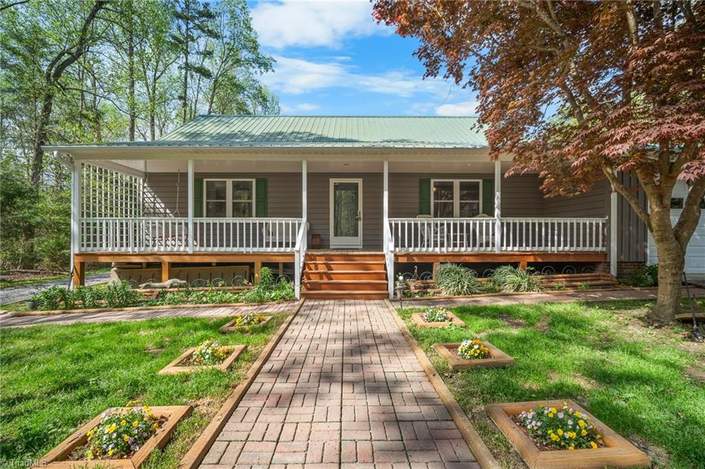 148 Reeder Road