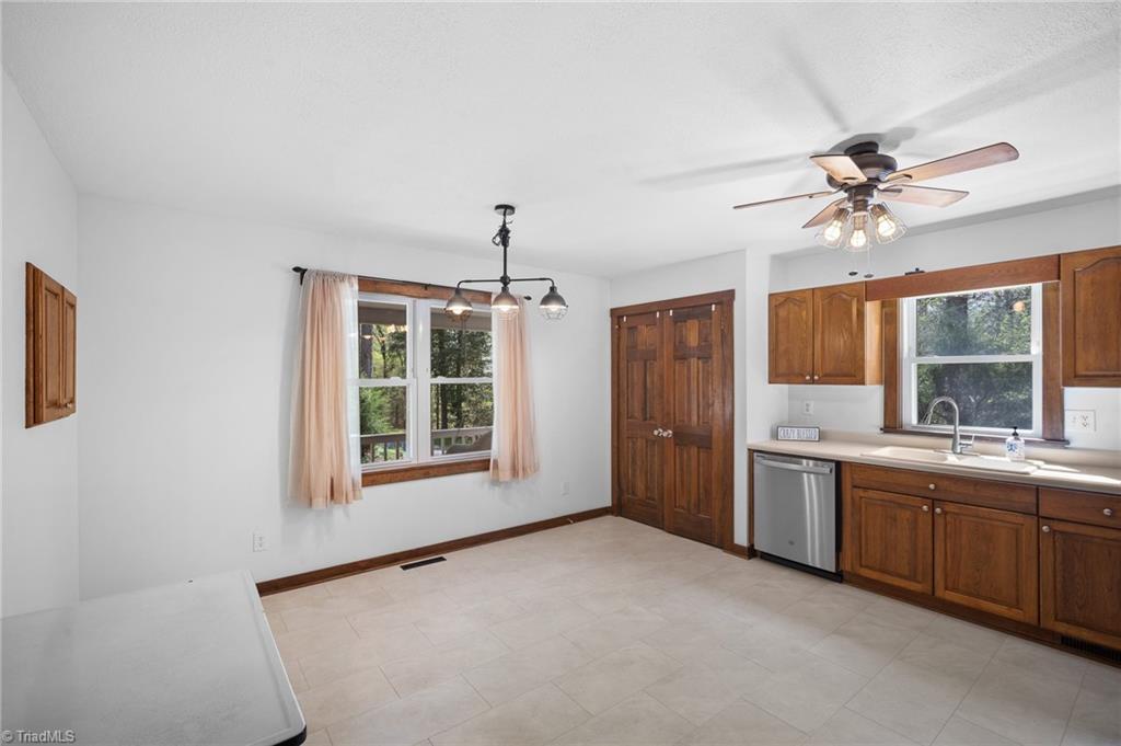 148 Reeder Road