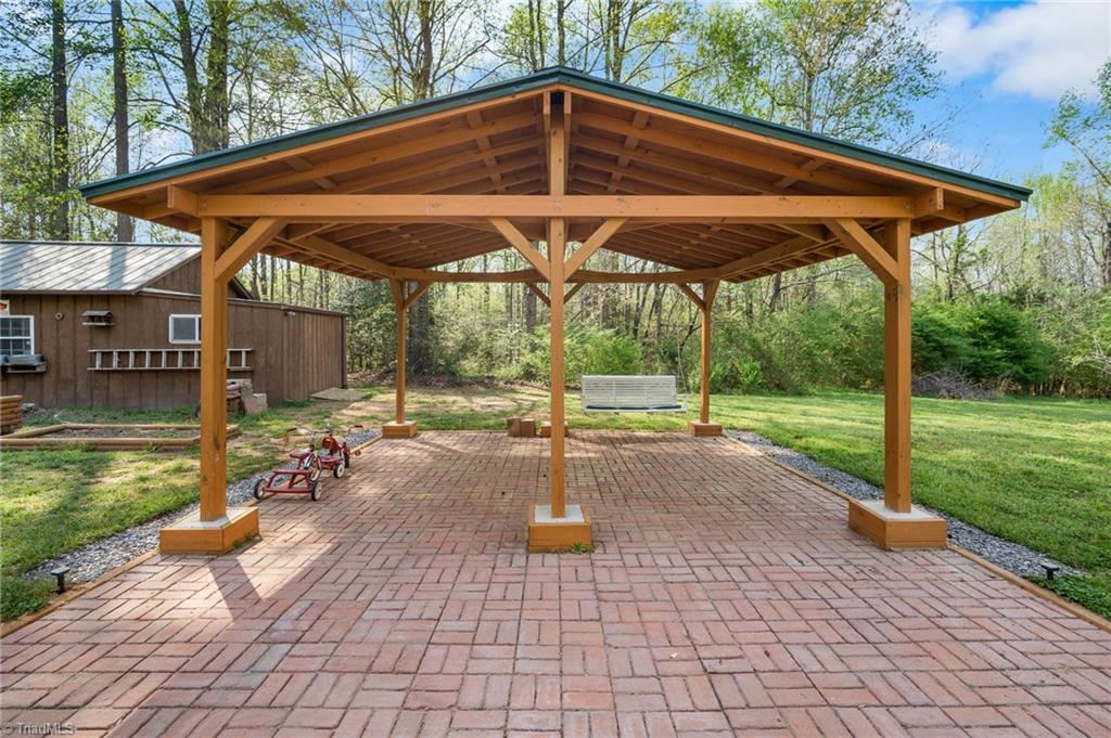 148 Reeder Road