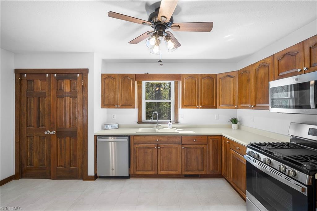 148 Reeder Road
