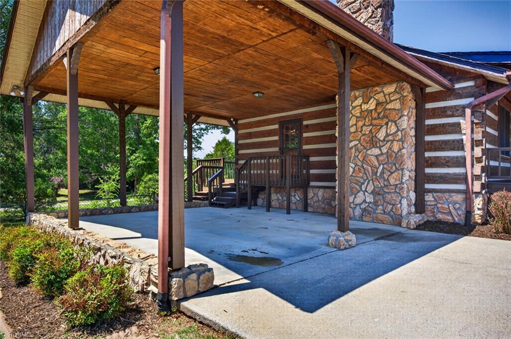 7000 Oakridge Drive