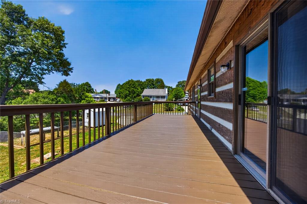 7000 Oakridge Drive