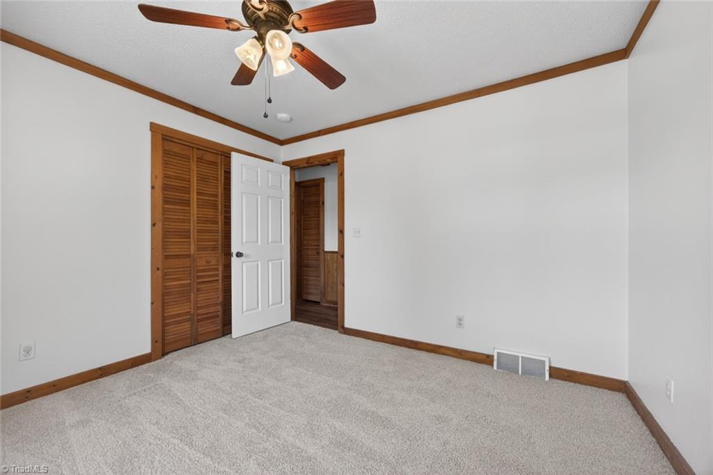 7000 Oakridge Drive