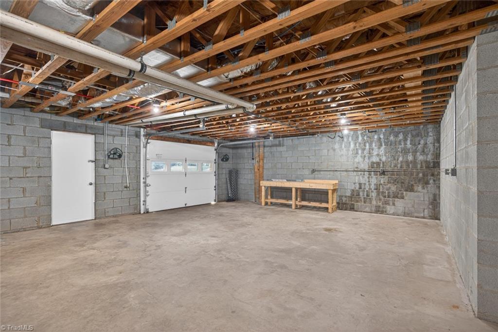 7000 Oakridge Drive
