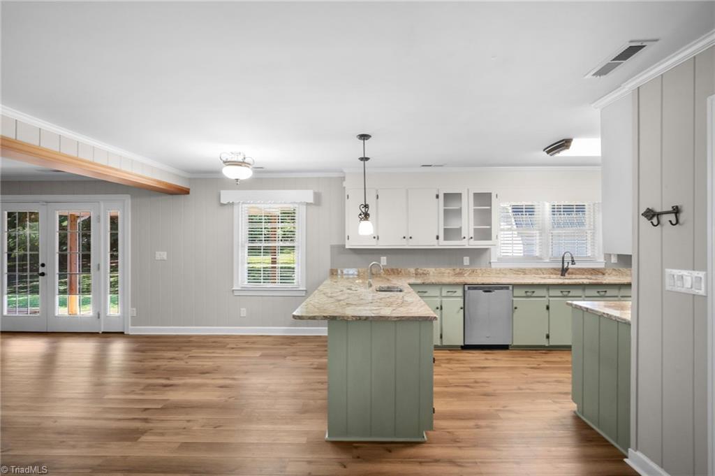 533 Rockway Drive