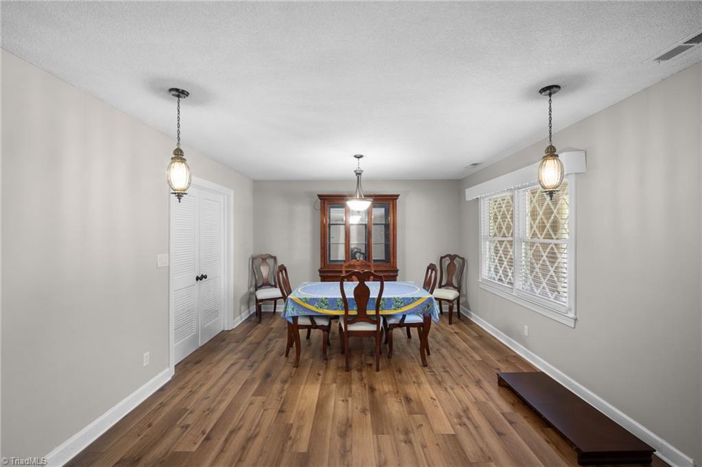 533 Rockway Drive