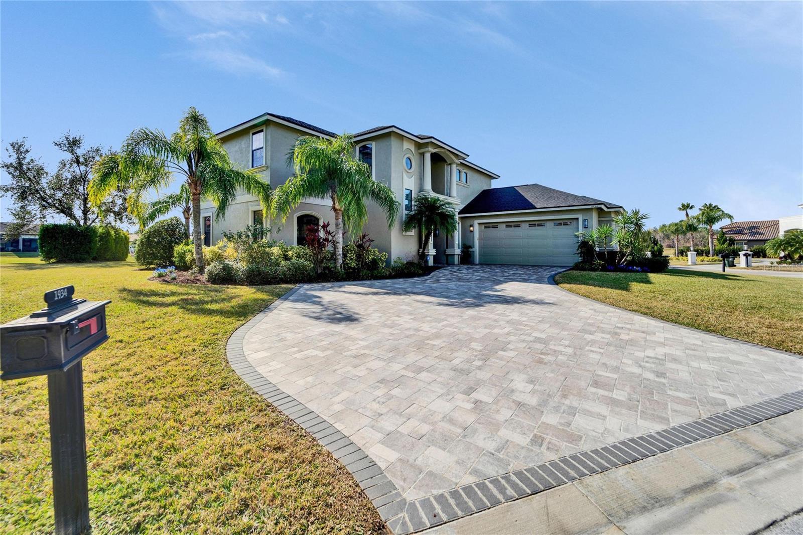 1934 HERITAGE LAKES BLVD