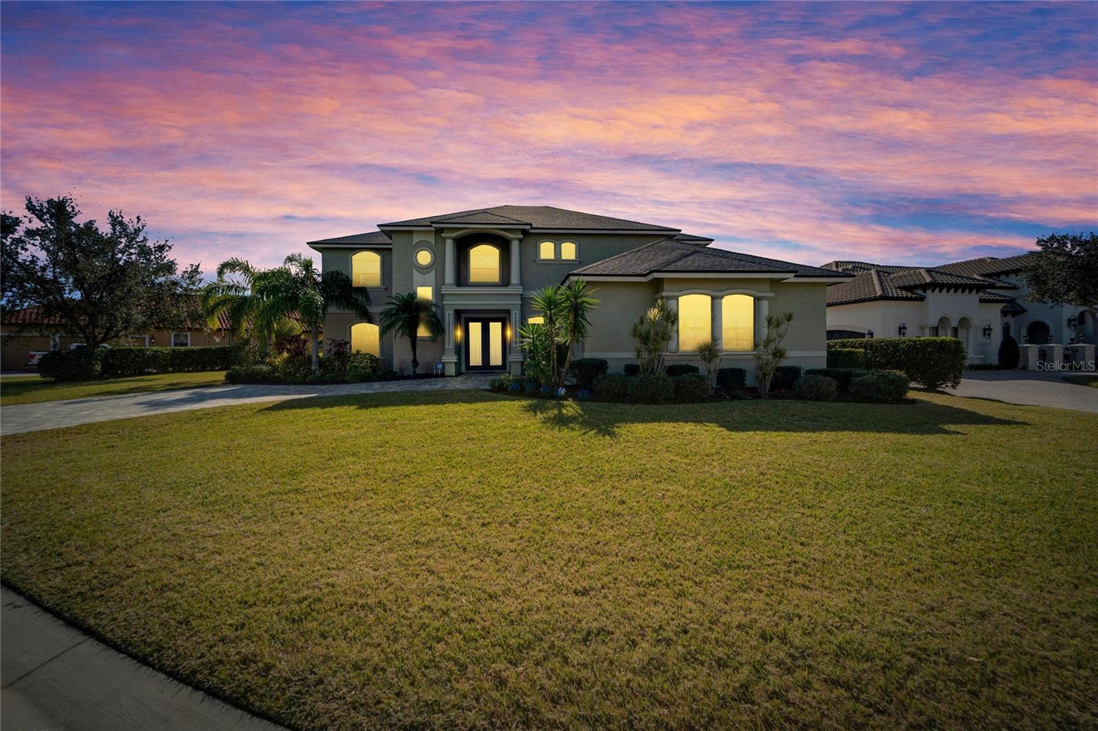 1934 HERITAGE LAKES BLVD