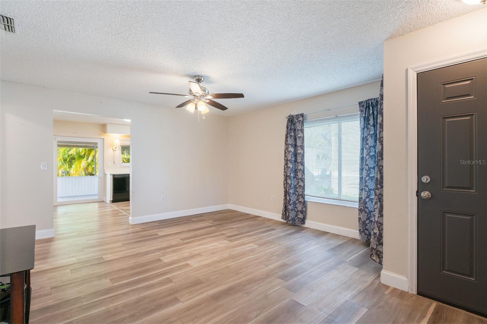 1317 BRAMBLEWOOD DR