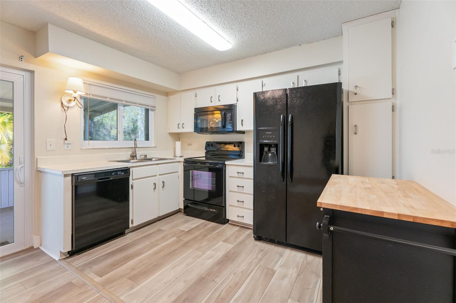 1317 BRAMBLEWOOD DR