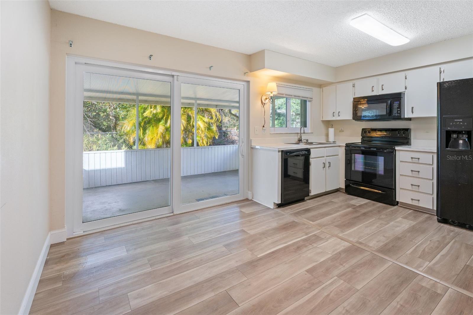 1317 BRAMBLEWOOD DR