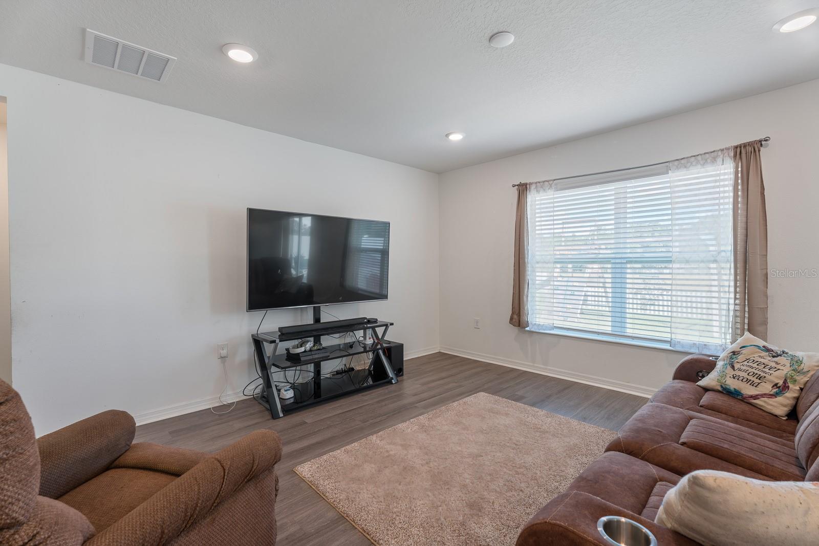 1341 MATTIE POINTE BLVD