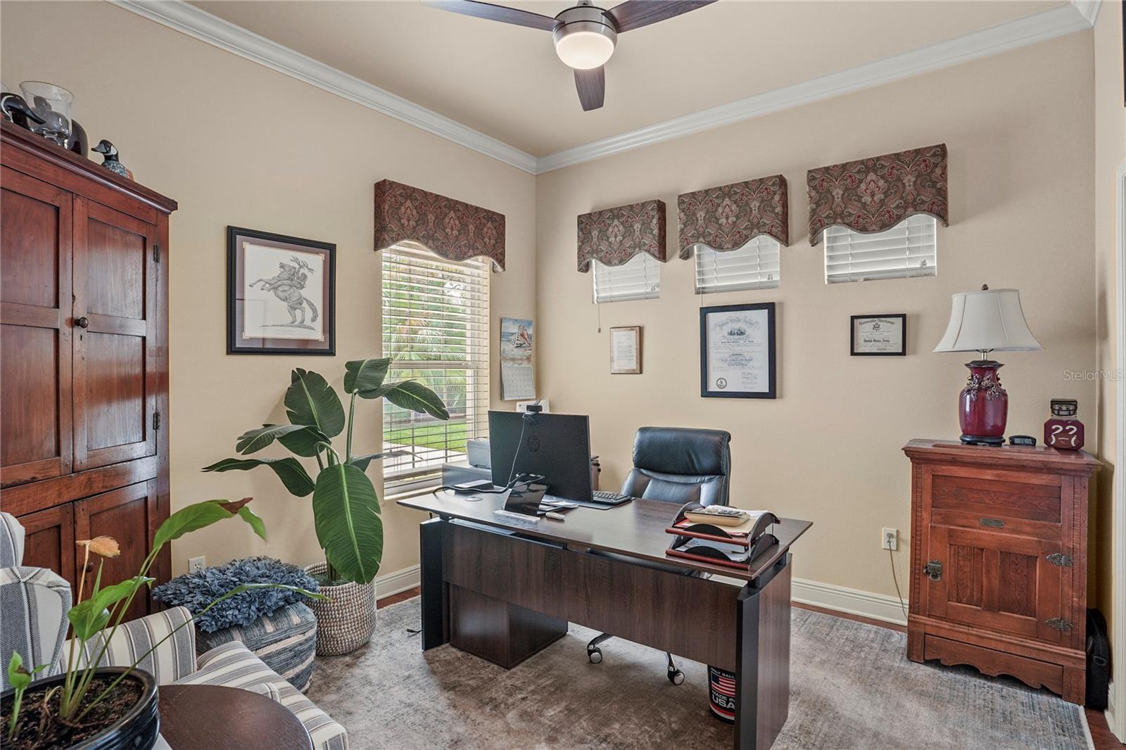 2569 LAUREL GLEN DR