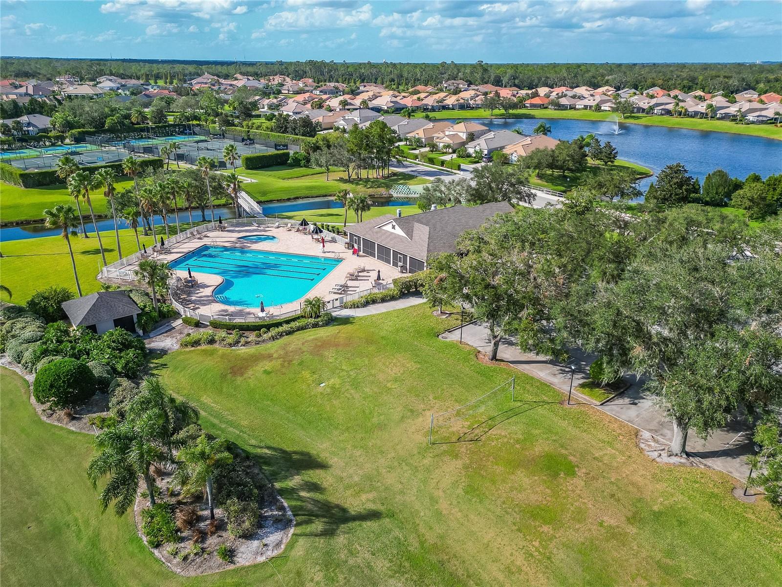 2569 LAUREL GLEN DR