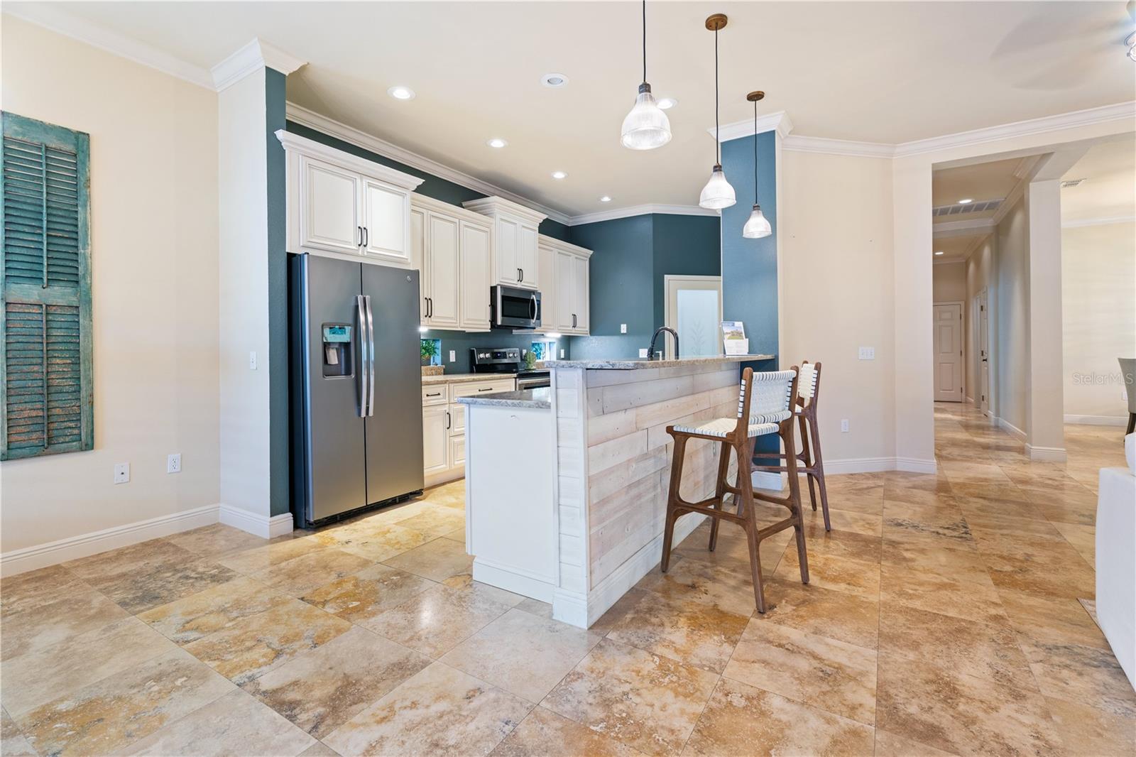 2569 LAUREL GLEN DR