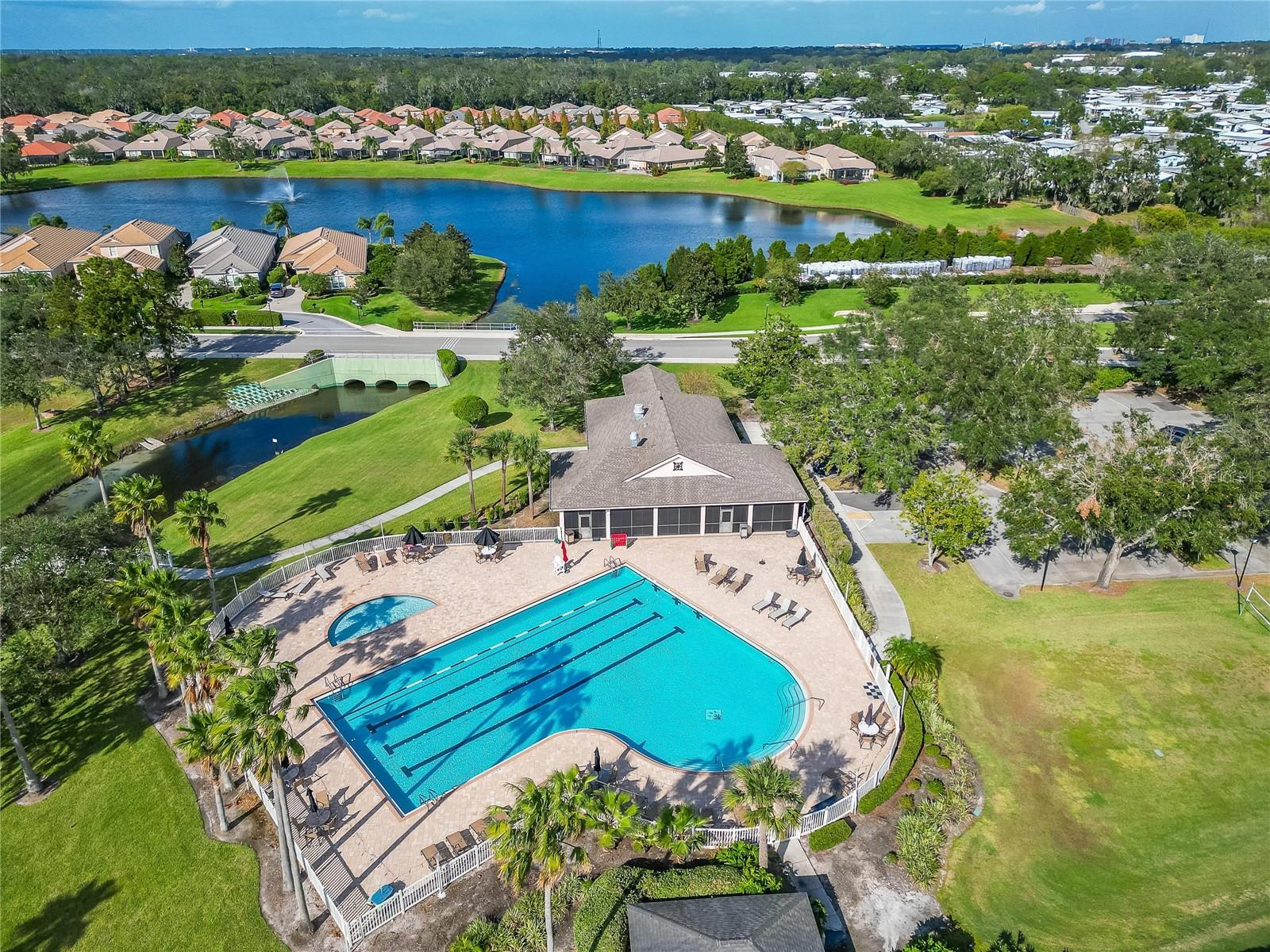 2569 LAUREL GLEN DR