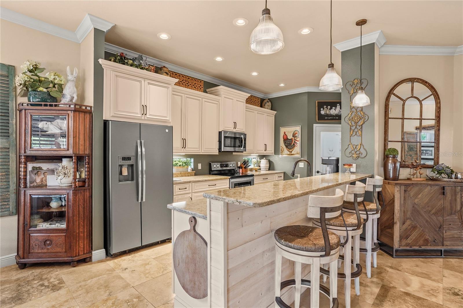 2569 LAUREL GLEN DR