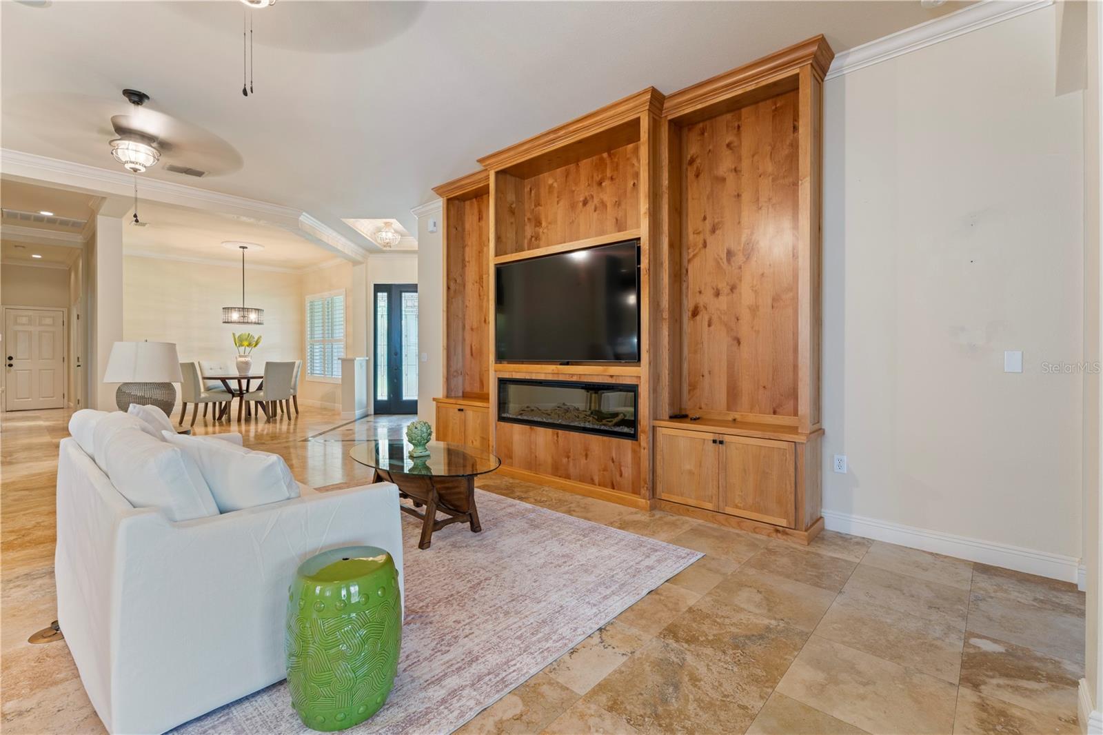 2569 LAUREL GLEN DR
