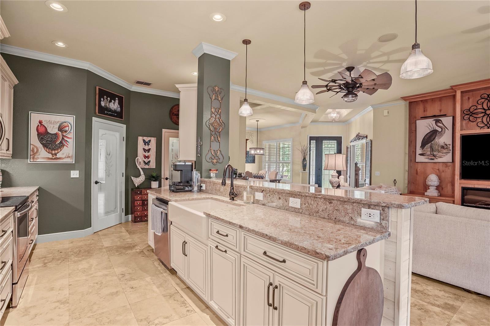 2569 LAUREL GLEN DR