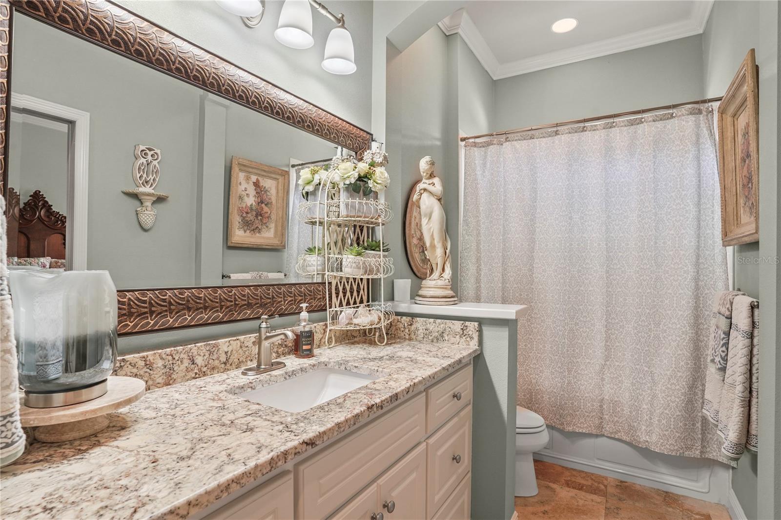 2569 LAUREL GLEN DR