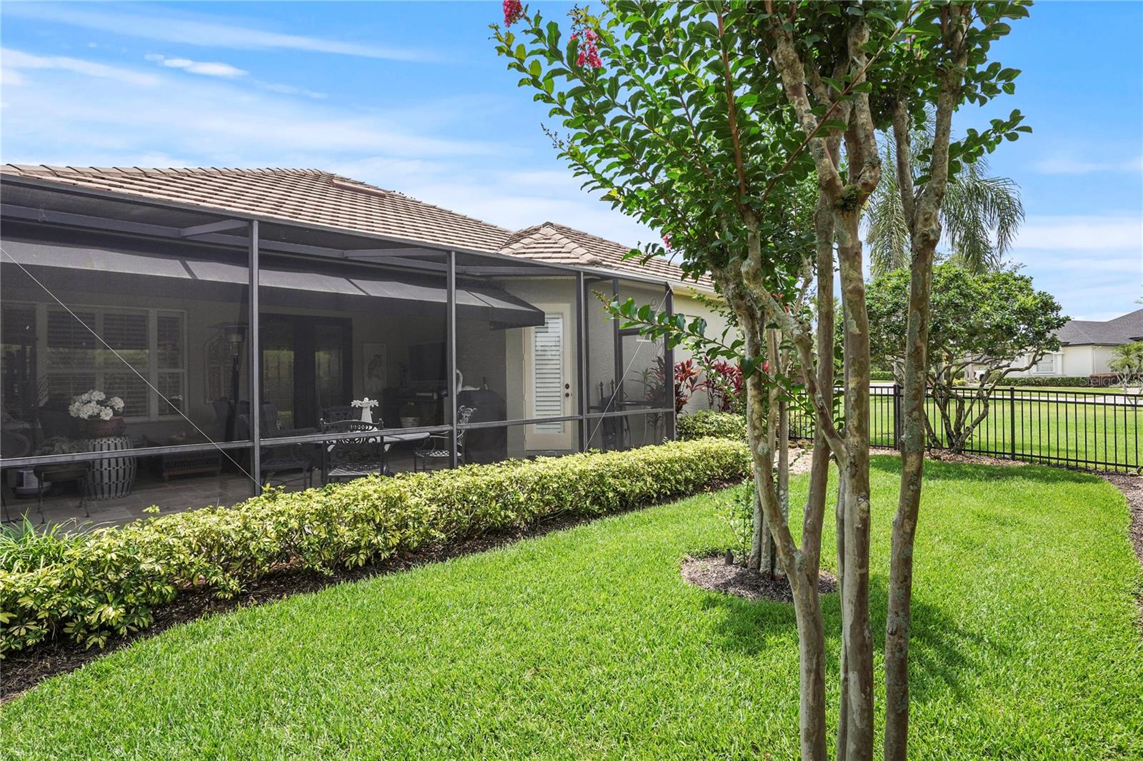 2569 LAUREL GLEN DR