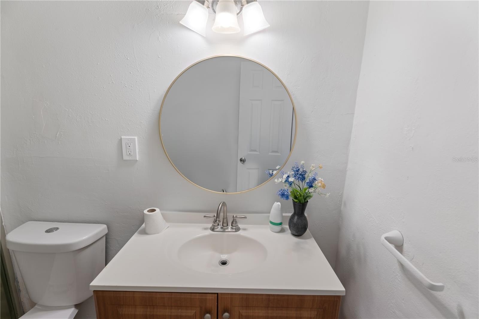1160 AUSTIN ST