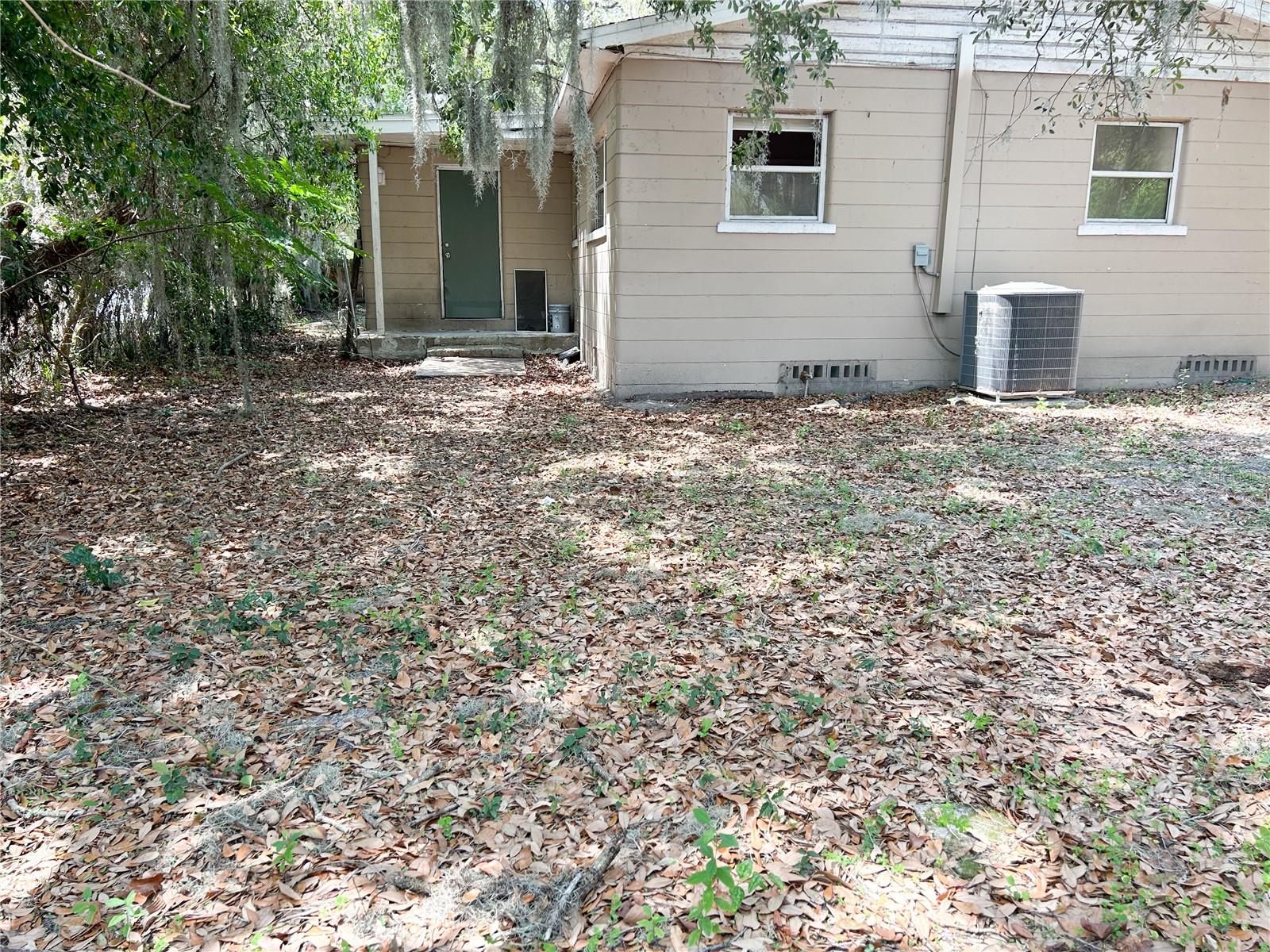 1160 AUSTIN ST