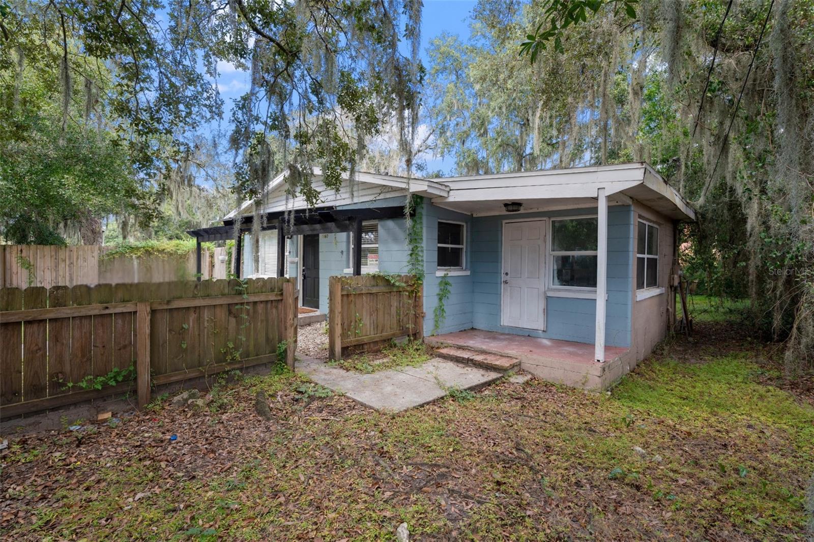 1160 AUSTIN ST