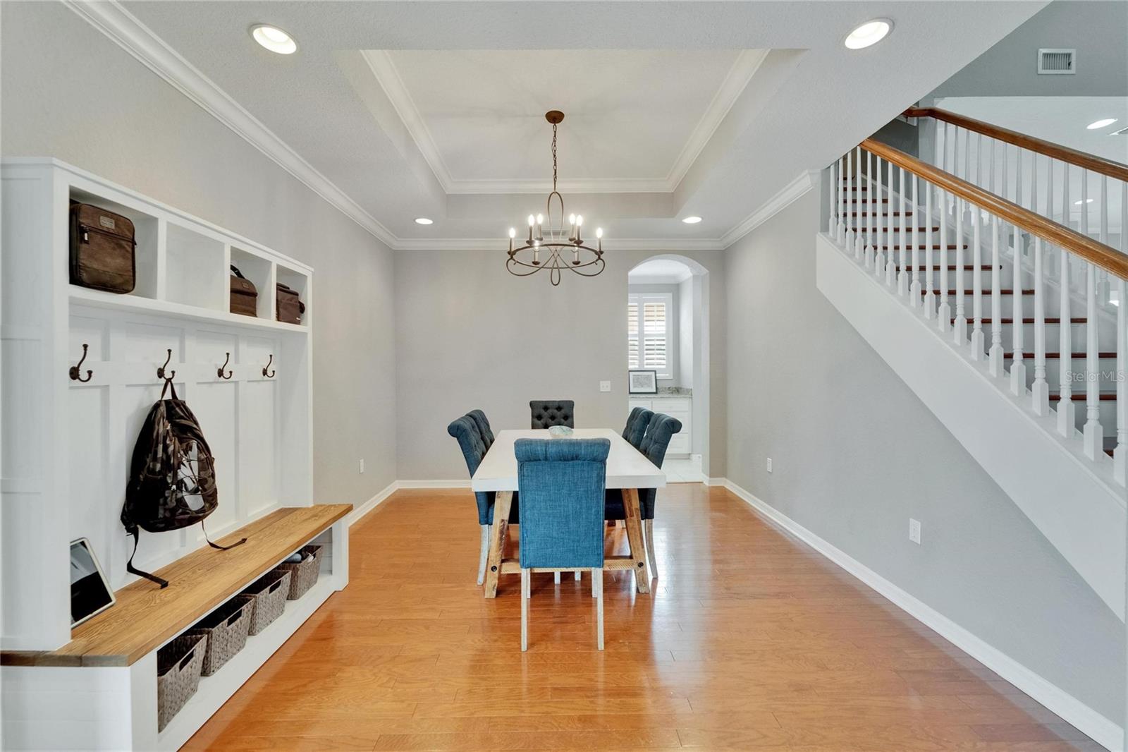 2464 LAUREL GLEN DR