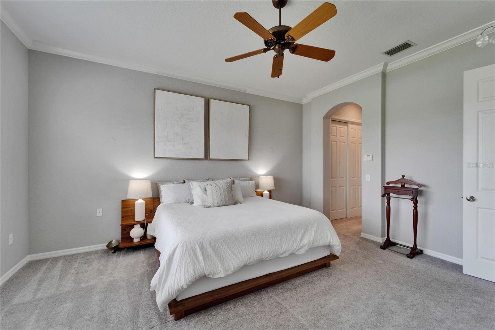 2464 LAUREL GLEN DR
