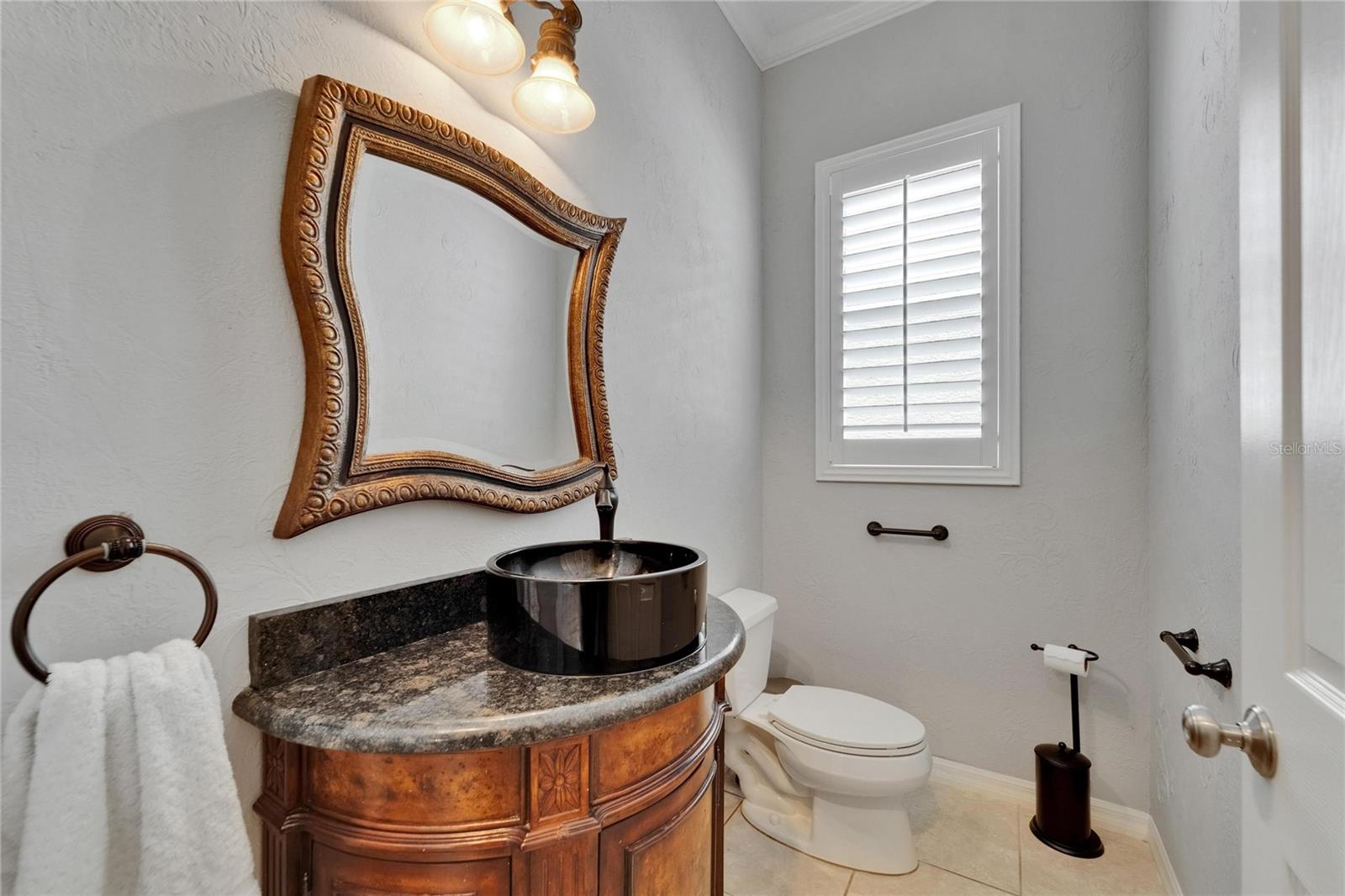 2464 LAUREL GLEN DR