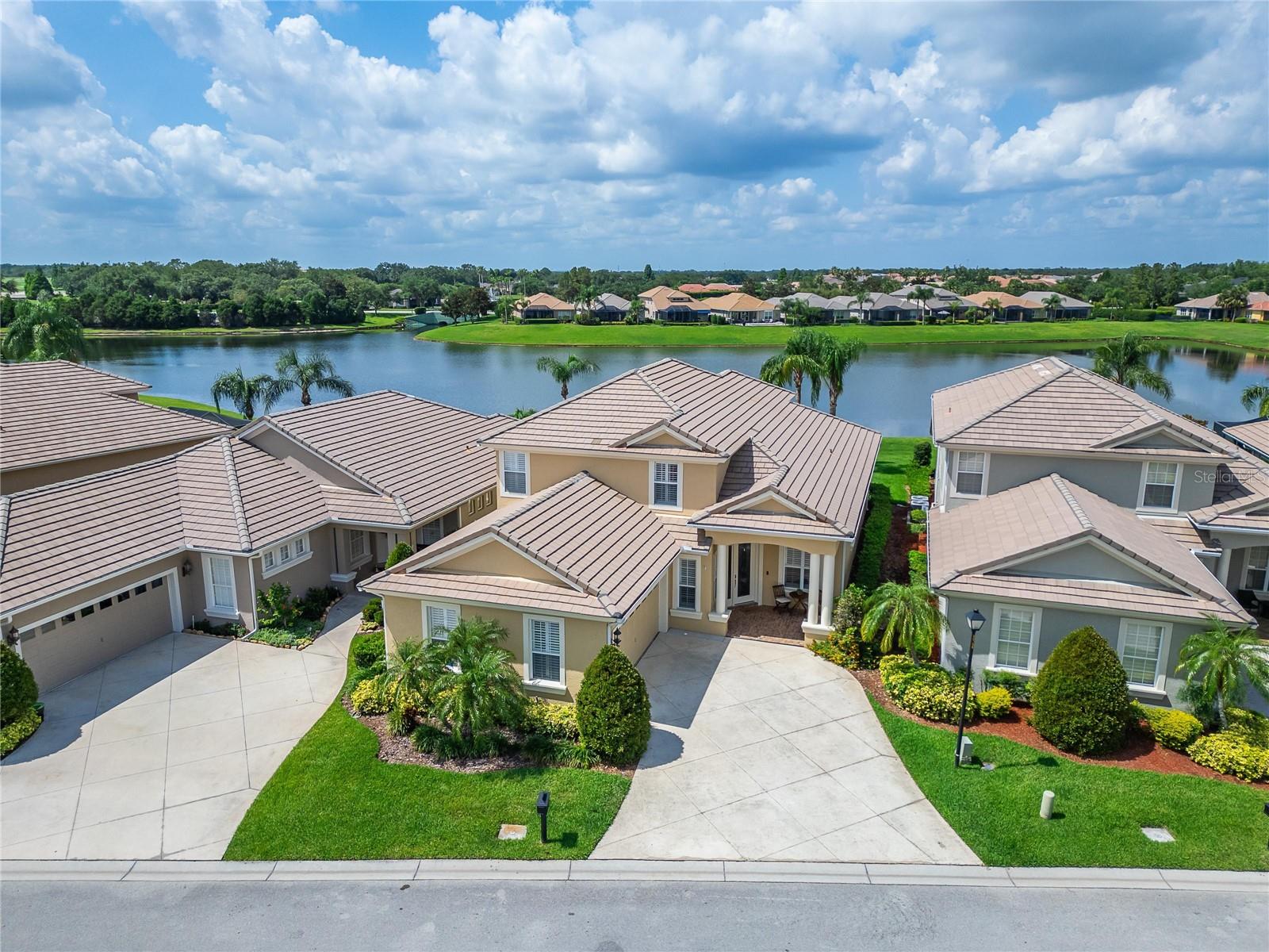 2464 LAUREL GLEN DR