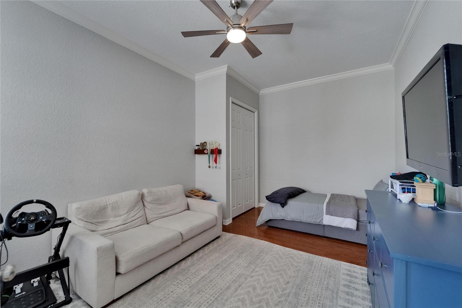2464 LAUREL GLEN DR