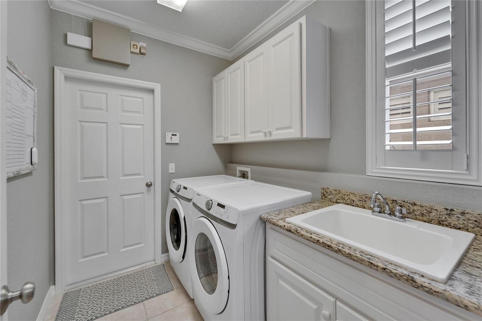 2464 LAUREL GLEN DR