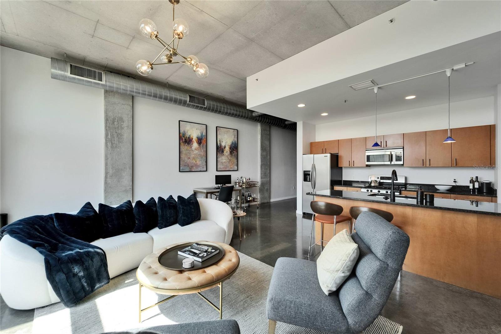 101 S 12TH ST #318