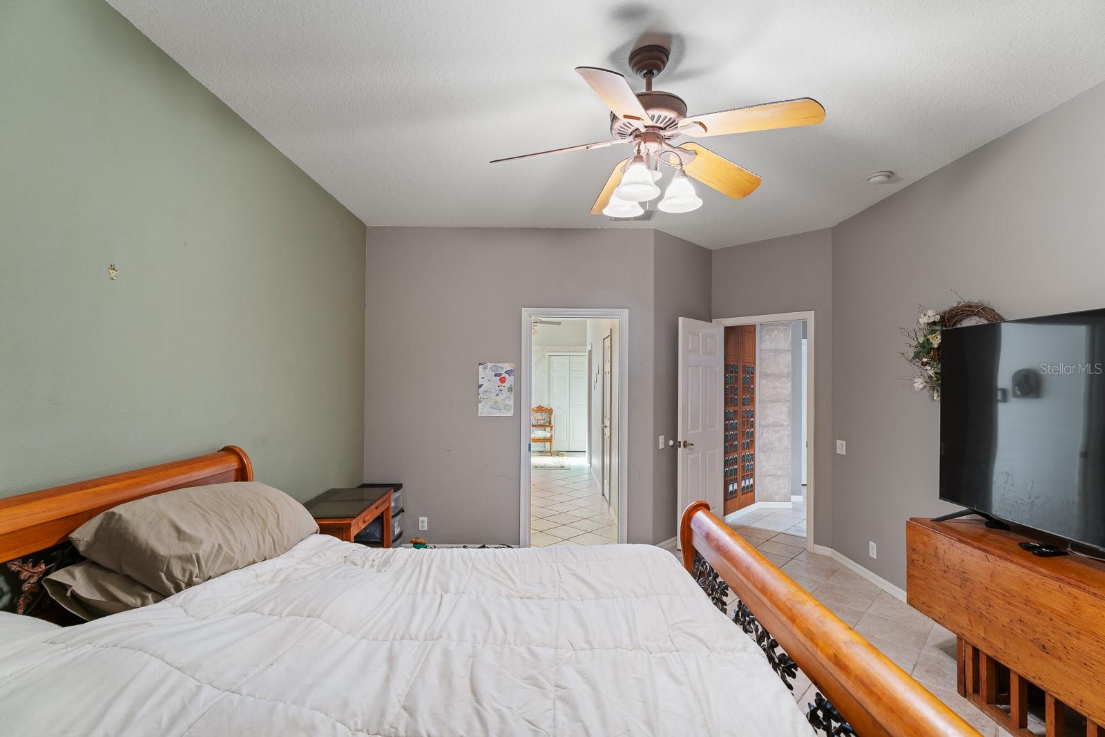3213 BELLFLOWER WAY