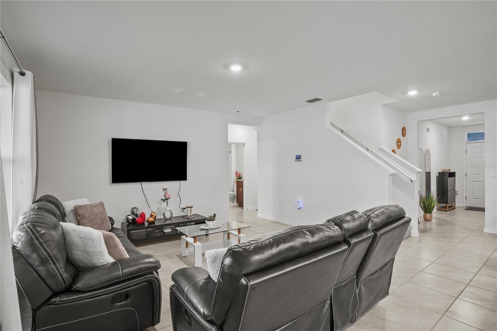 3914 RESTING ROBIN AVE