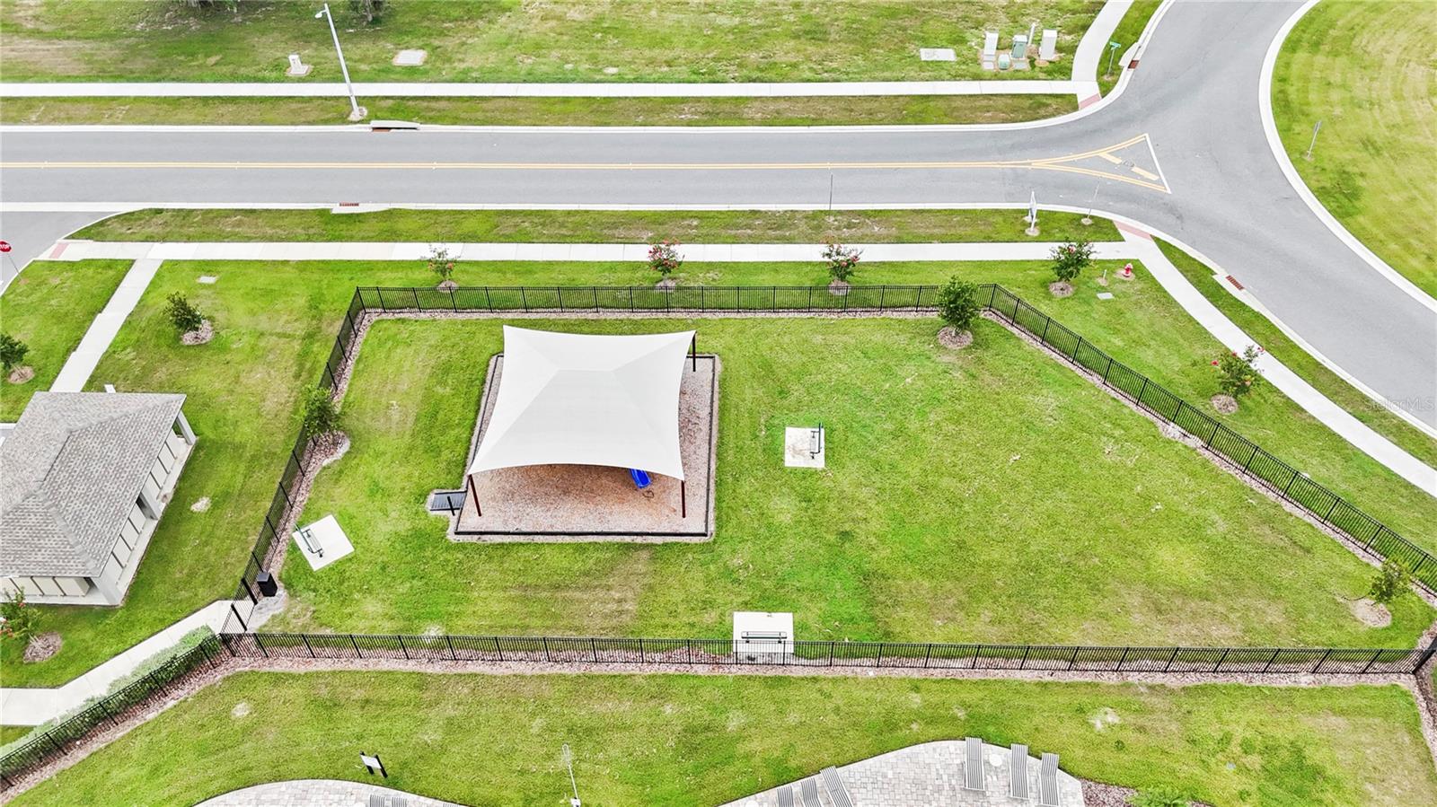 3914 RESTING ROBIN AVE