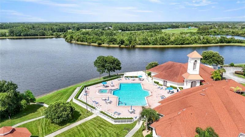 3999 WHISTLEWOOD CIR