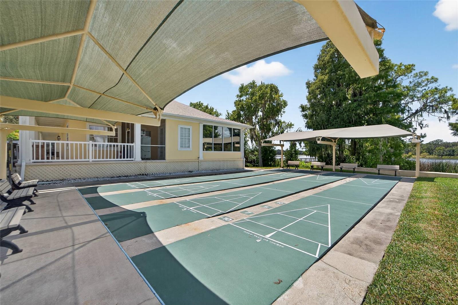 453 NOLANE LN