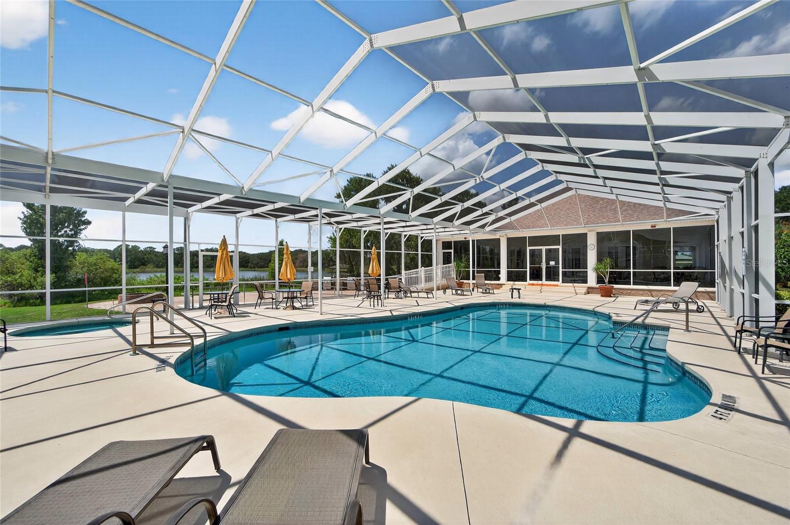 453 NOLANE LN