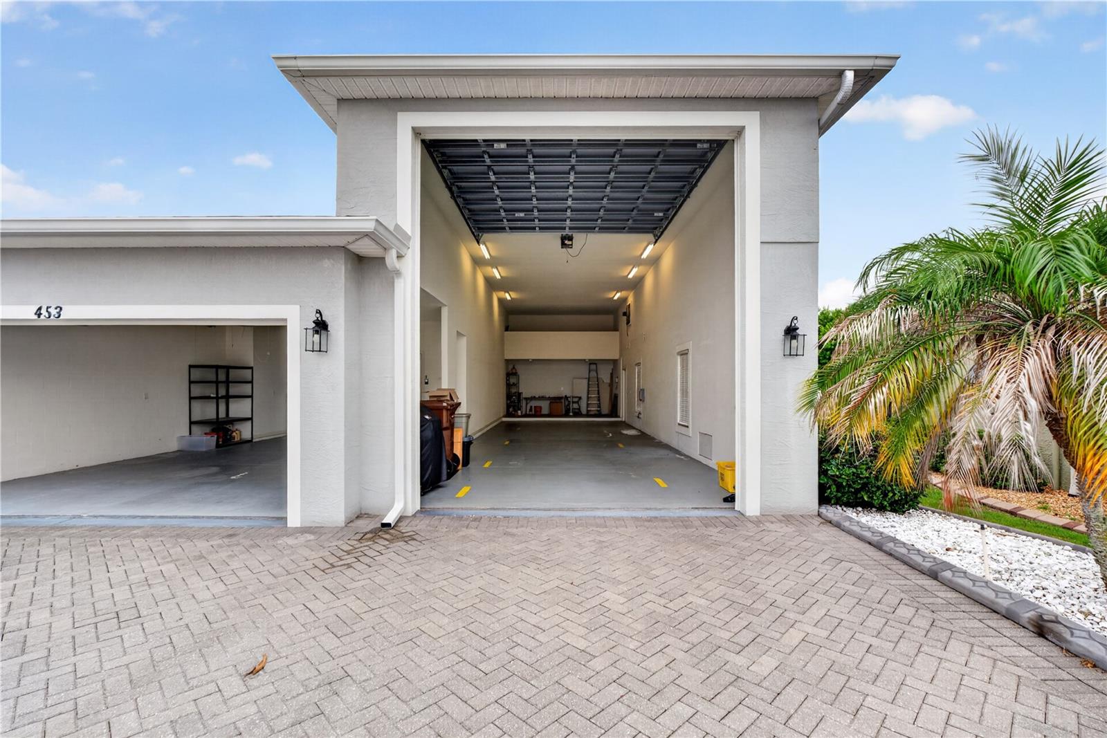 453 NOLANE LN