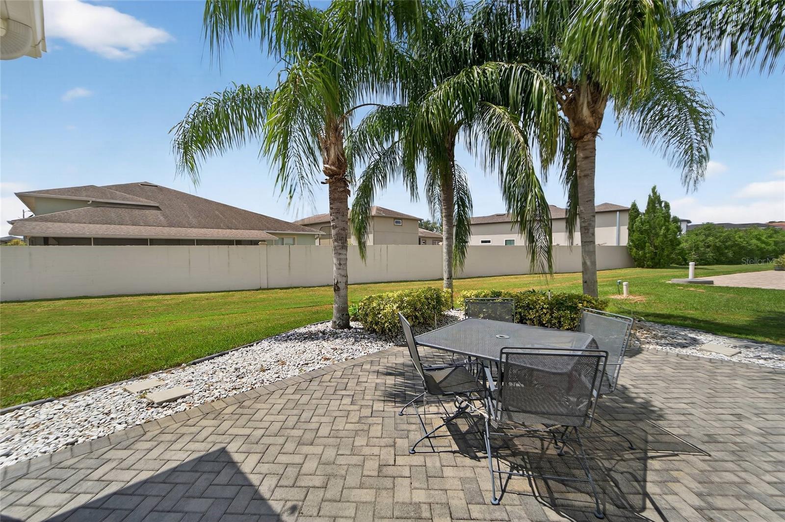 453 NOLANE LN