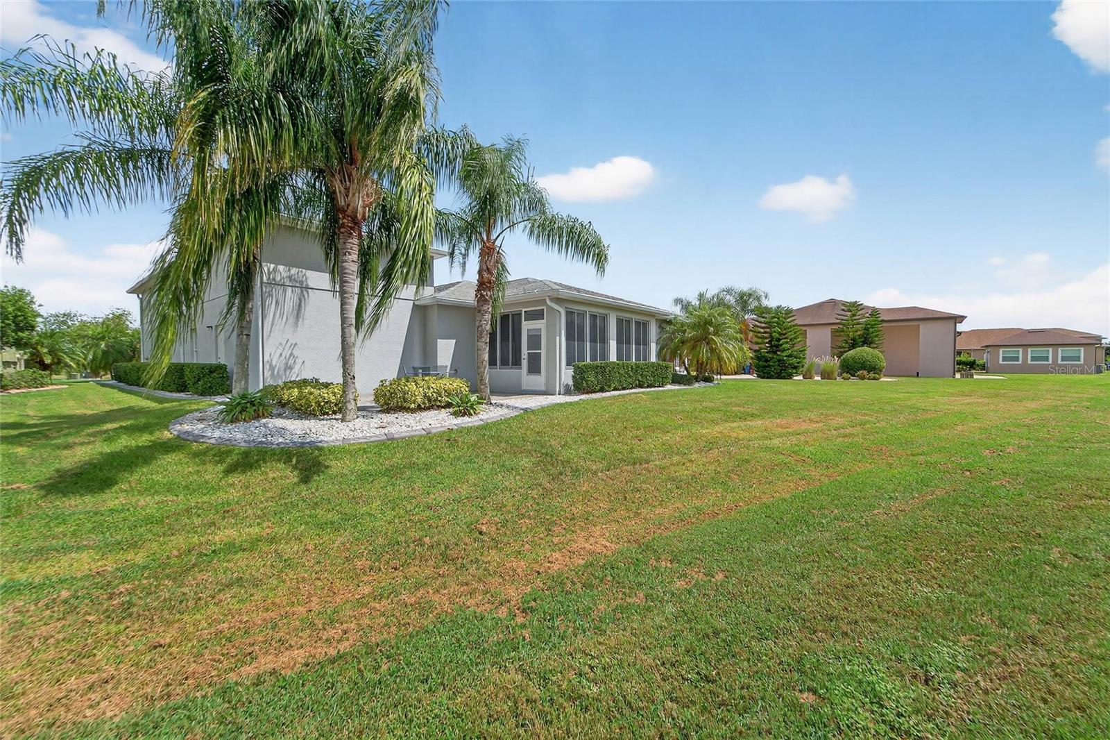 453 NOLANE LN