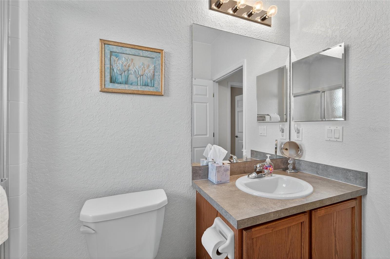 453 NOLANE LN