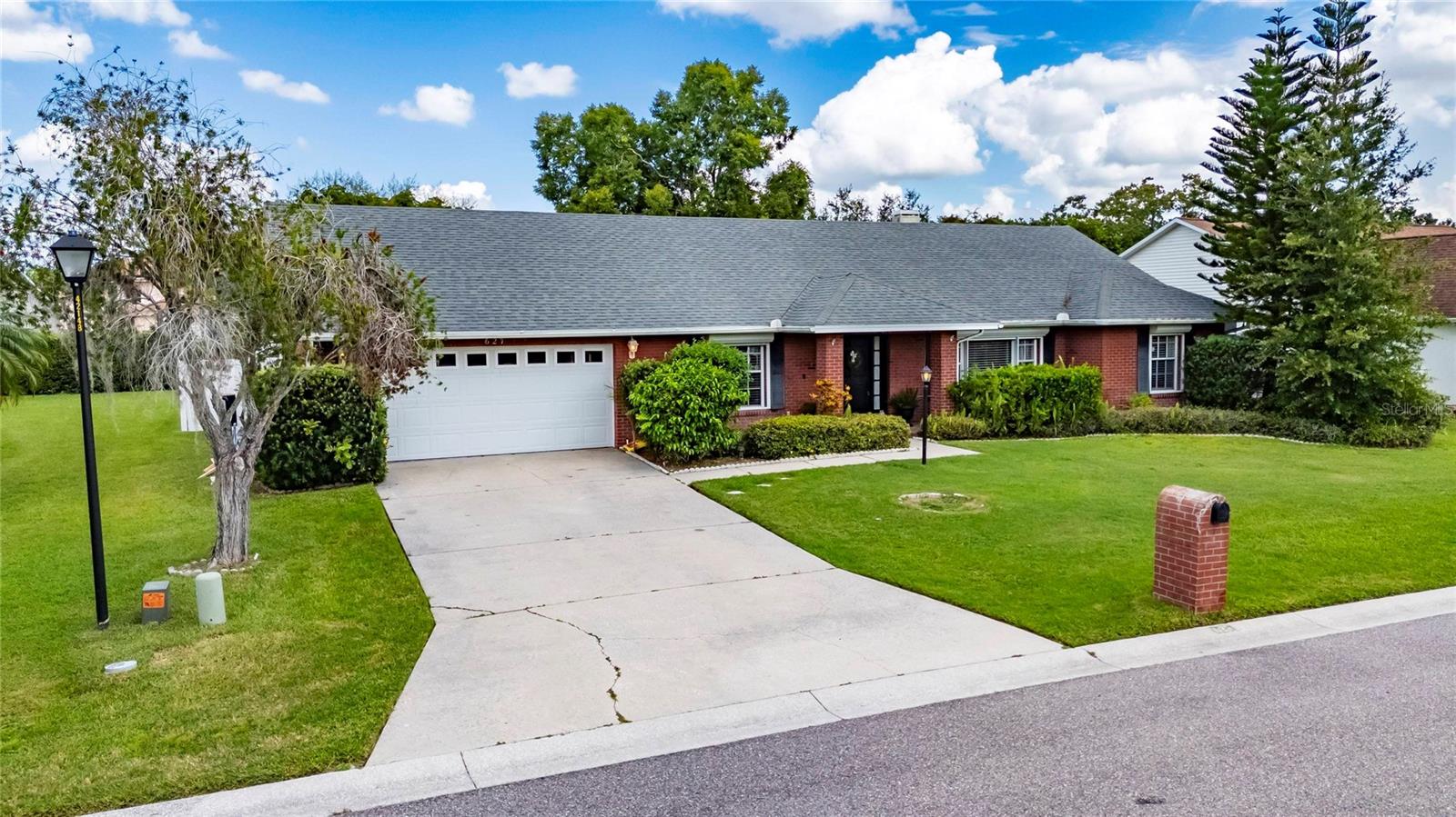 627 JESSANDA CIR